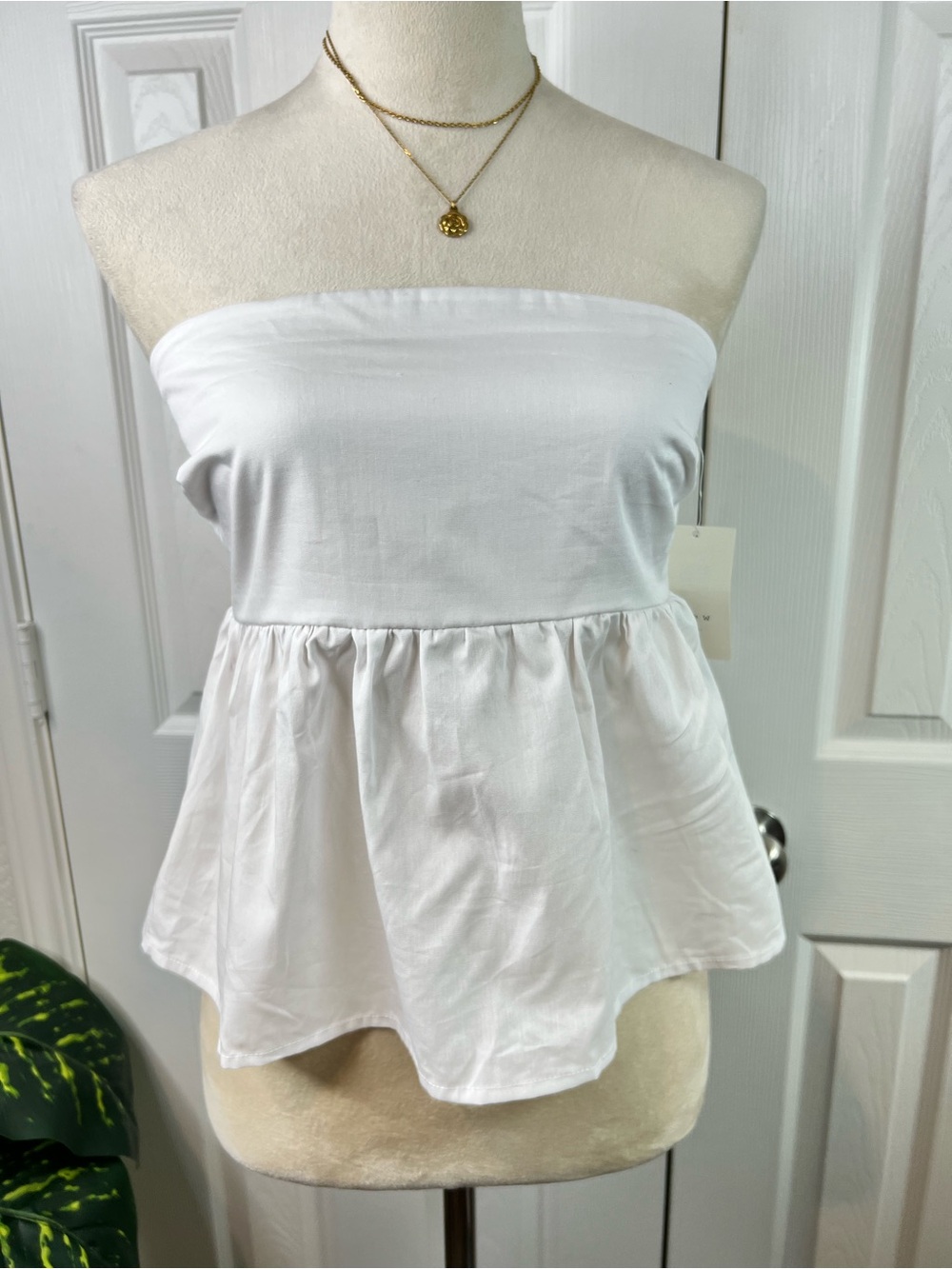 A New Day -  White Strapless Peplum Camisole Size S
